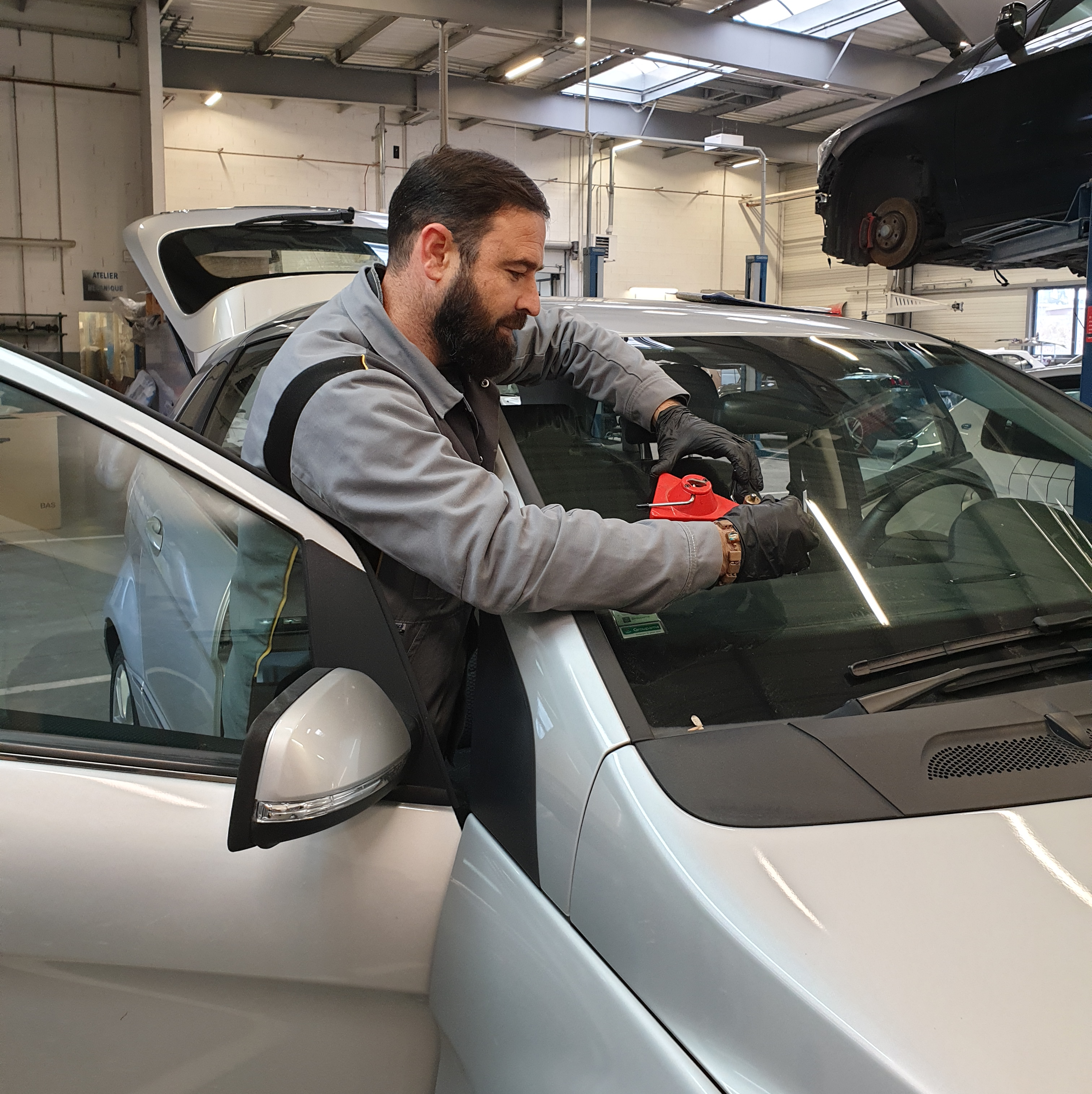 Auto H - Remplacement de pare-brise à Strasbourg (illkirch-graffenstaden, Lingolsheim, Ostwald)