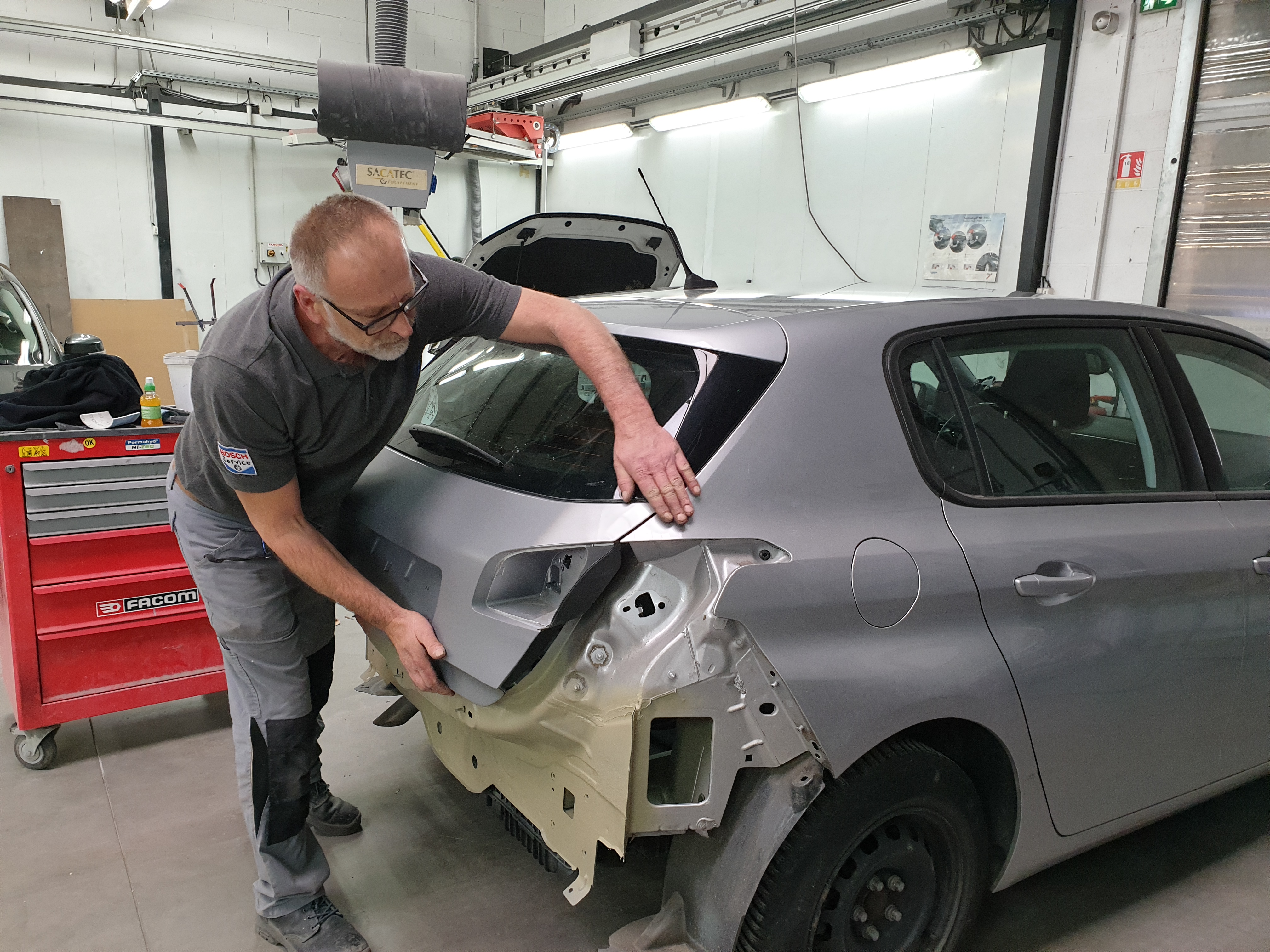 Auto H - Réparation, peinture, remise en état de carrosserie voiture à Strasbourg
