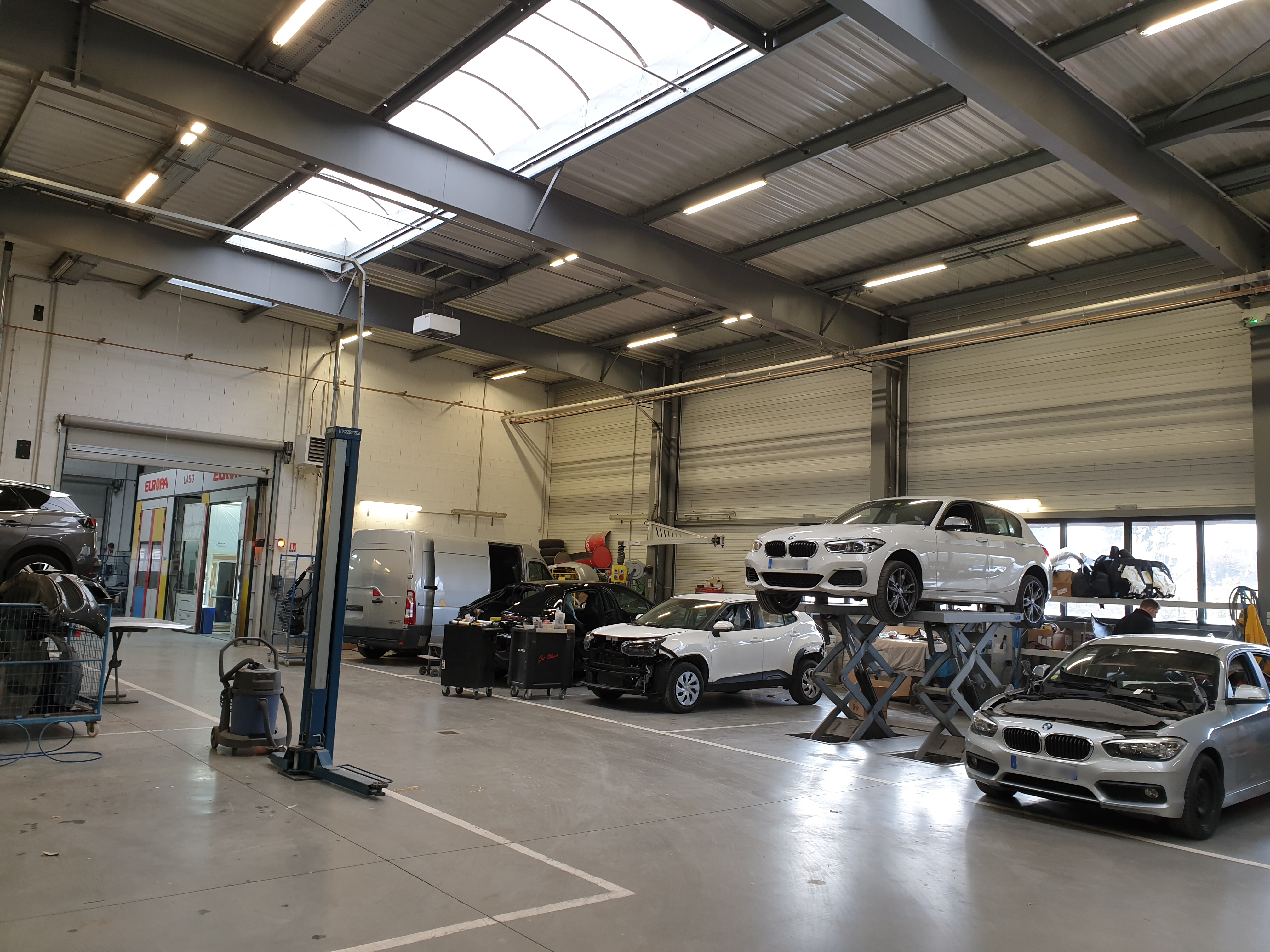 Auto H - Réparation, peinture, remise en état de carrosserie voiture à Strasbourg